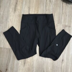 Lululemon cropped leggings